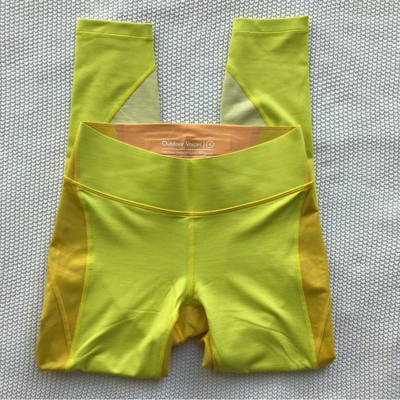 NWT Outdoor Voices TechSweat 7/8 Zoom Leggings Key Lime/Sunshine/Lemongrass, S - Picture 4 of 7